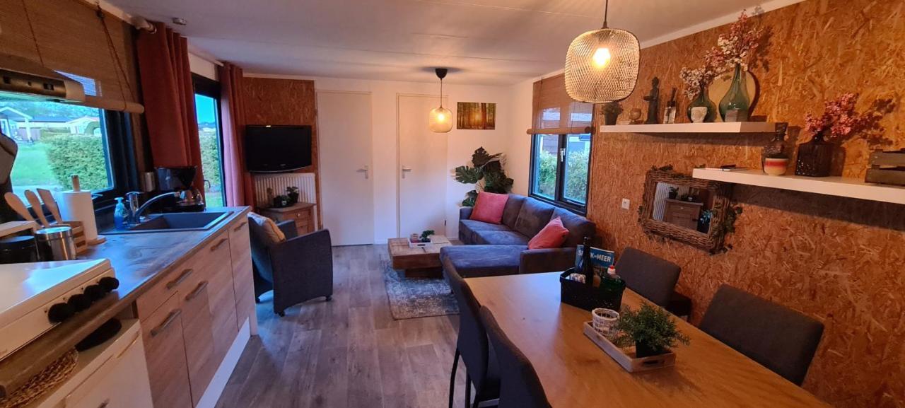 Gezellige Chalet Met Grote Privetuin. Dronrijp Εξωτερικό φωτογραφία